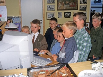 Showing friends the Internet back in the 90s